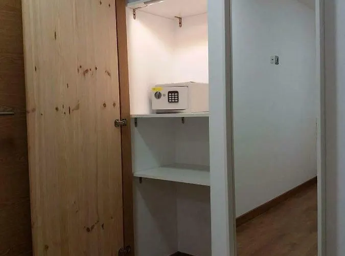 House Airport דירה *